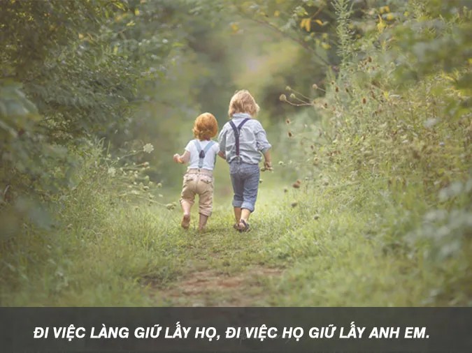 Hình ảnh minh họa về tình cảm anh em gắn bó keo sơn