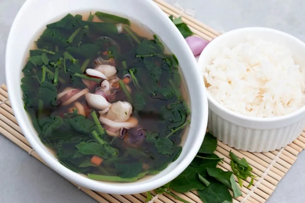 Canh rau ngót nấu thịt bằm - món ngon giải nhiệt