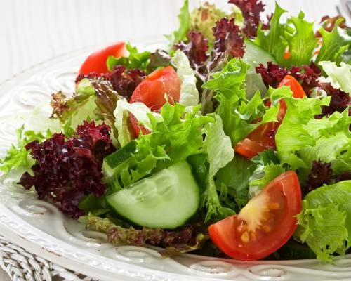 Salad rau xà lách trộn tươi ngon và bắt mắt