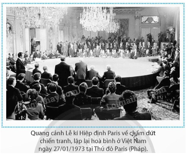 Xe tăng quân giải phóng tiến vào Dinh Độc Lập ngày 30/4/1975 đánh dấu mốc son lịch sử