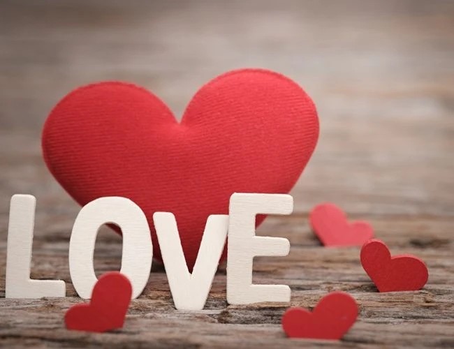 Status chào ngày mới thả thính lãng mạn cho các cặp đôi