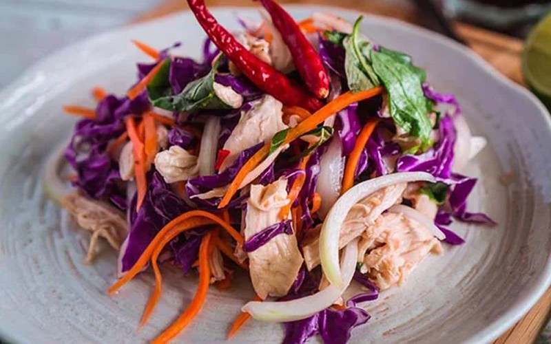 Bắp cải tím với màu sắc bắt mắt