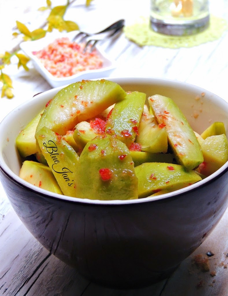 Cóc ngâm chua ngọt đẹp mắt