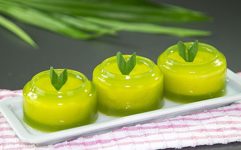 Rau câu lá dứa nhân phô mai béo ngậy