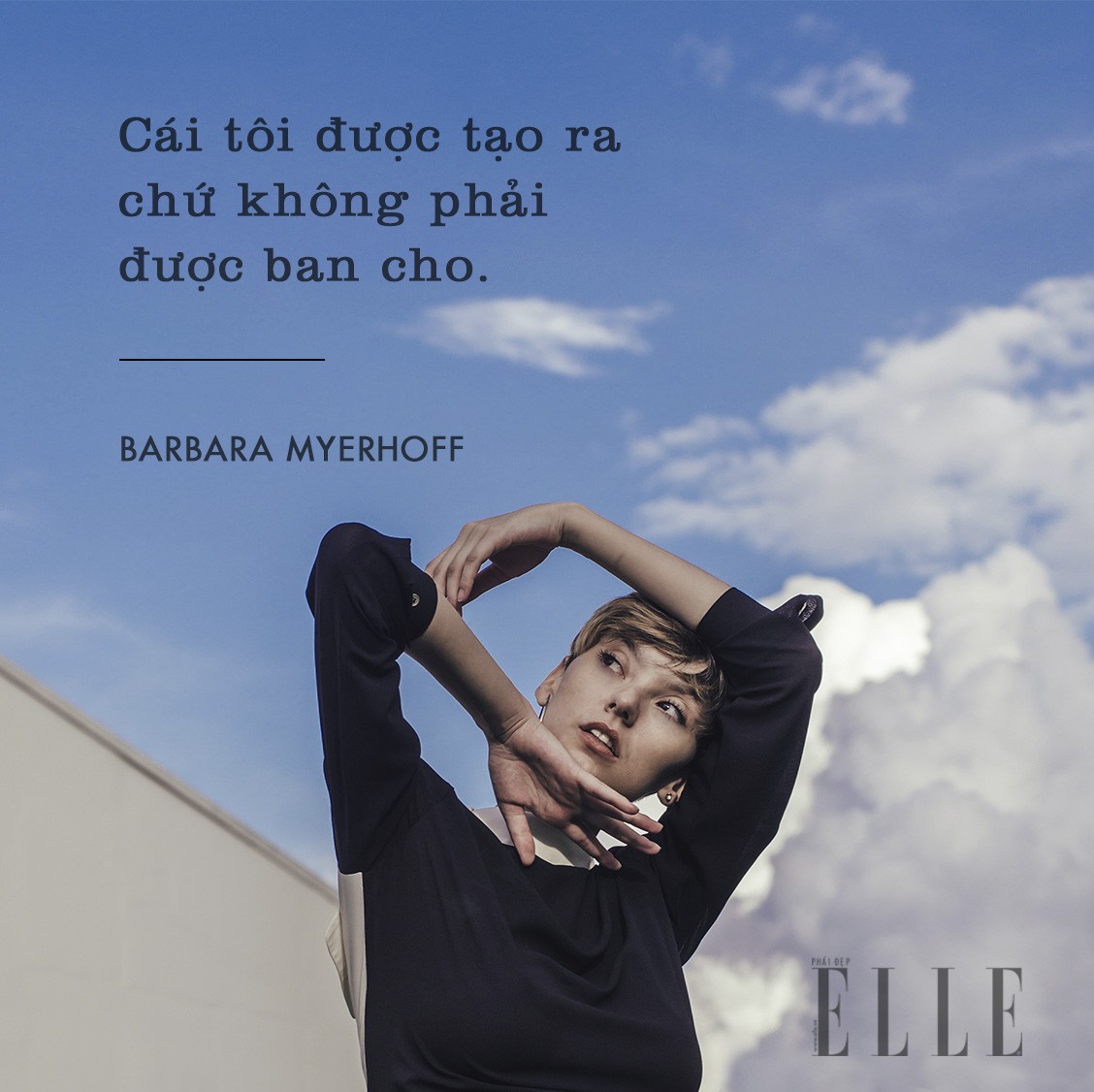 Cảnh sát phong tỏa và khám nghiệm khu vực phát hiện thi thể nạn nhân