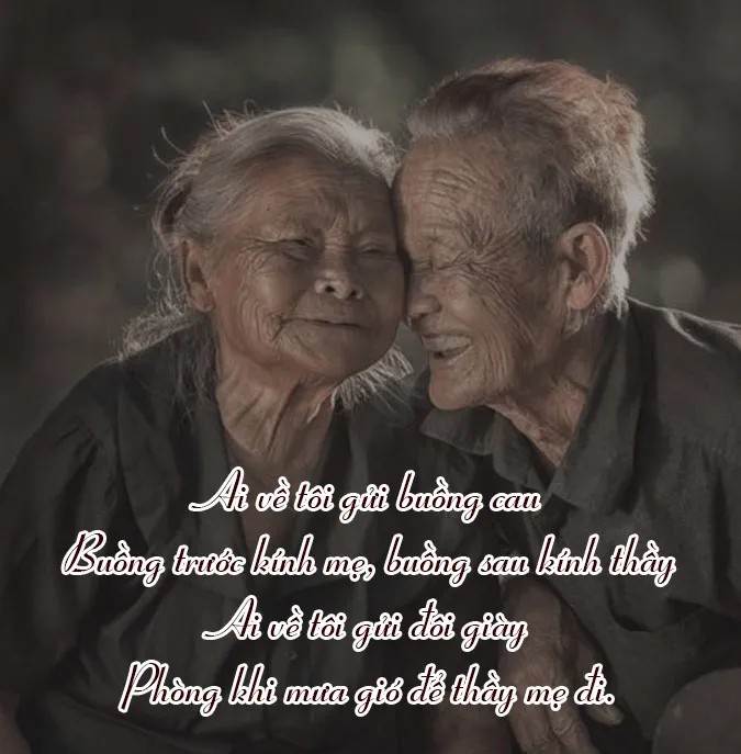 Hình ảnh thể hiện lòng hiếu thảo và sự biết ơn