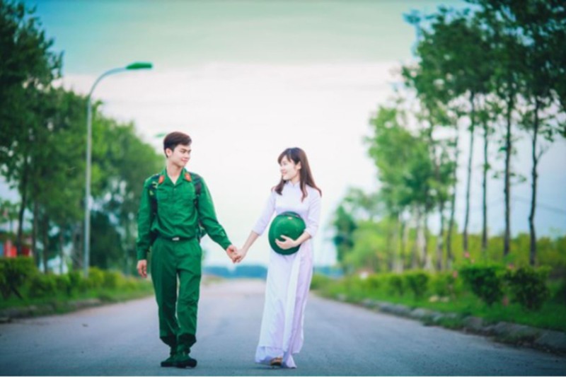 Người lính với tình yêu Tổ quốc và người yêu.