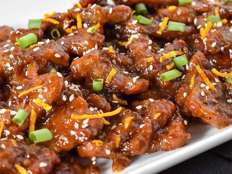 Thịt bò sốt cam và rau củ
