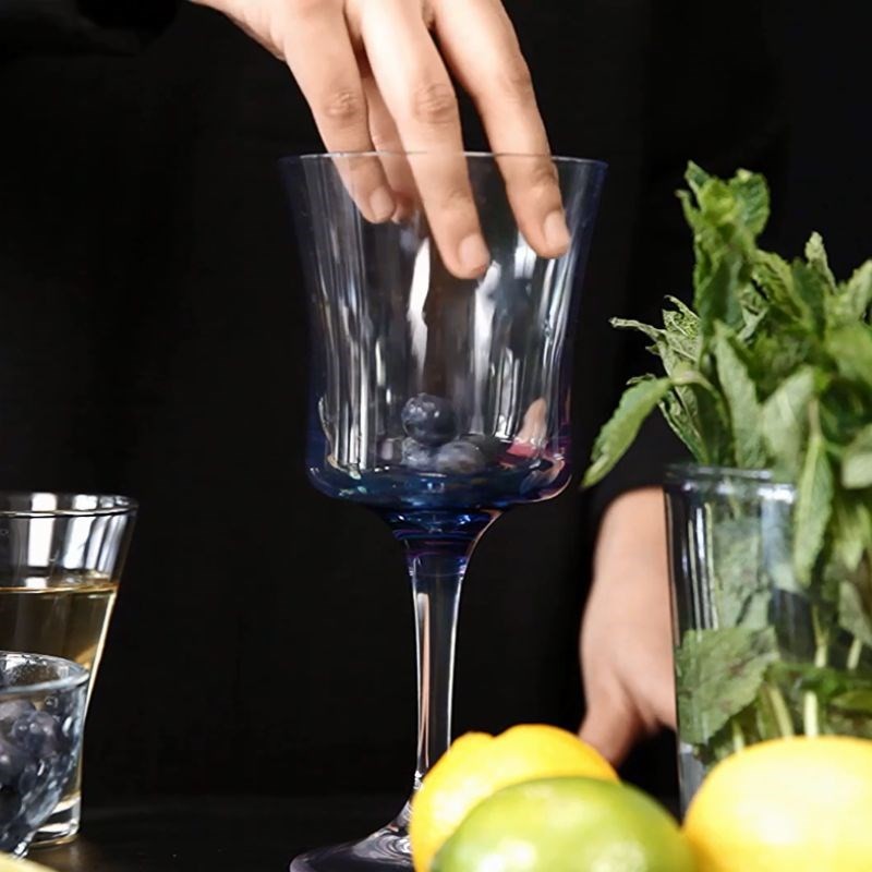 Nghiền nguyên liệu cho Mojito không cồn