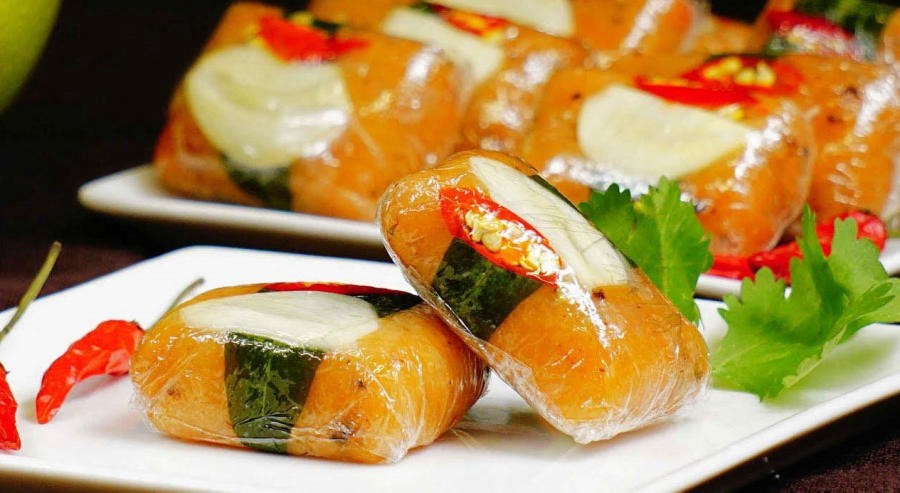 Vỏ bưởi da xanh được lựa chọn kỹ càng để làm nem